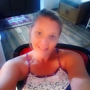 Meet your Posher, Becky